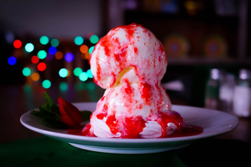 Strawberry Meringue